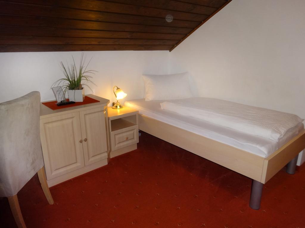 Pension Scherwirt Hotell Graz Rom bilde